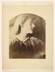 Julia Jackson - Perfil