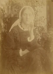 [Señora Herbert Duckworth]
