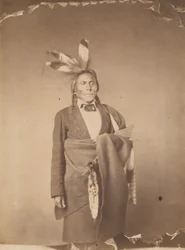Hin-han-du-ta, El Búho Rojo, jefe de los sioux Mde-wa-kan-ton,1858 (foto)
