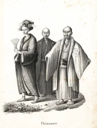 Oiran y samurai japoneses. Cortesana japonesa en kimono con abanico y adornos en el pelo, y dos samuráis japoneses con peinado chonmage que llevan montsuki sobre hakama con dos espadas (katana) al cinto. (Titulado chino por error.) Litografía de Karl Josep