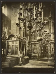 El Kremlin: vista interior de la Catedral del Arcángel, construida en 1333