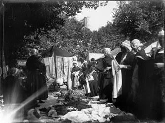 Concarneau, Bretaña, Francia, 20/08/1913 (foto b/n)