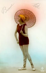 Mujer en traje de baño, c. principios de 1900 (postal)