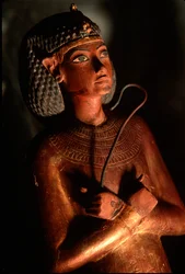 Museo de Luxor; Egipto, Rey Tut, Tutankamón, Tutankamón, Ushabti, 2001 (foto)
