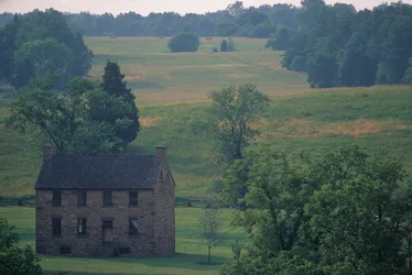 Manassas Battlefield Park, Stone House Hospital, Union approach field, Hallowed Groun..., 2004 (foto)