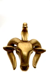 Museo Metropolitano de Nueva York, Faraones nubios,Carnero de oro, dinastía XXV, Periodo tardío, M..., 2007 (foto)