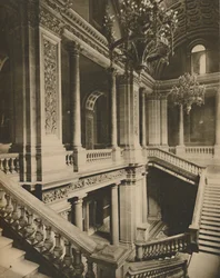 Balaustradas de mármol de la escalera en el Ministerio de Asuntos Exteriores, c. 1935