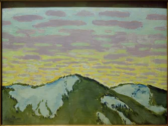 Cima de Montaña en la Nieve