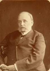Retrato del autor Ivan Alexandrovich Goncharov (Ivan Alexandrovitch Gontcharov) (1812-1891). Foto de albúmina de Konstantin Schapiro (1839-1900)