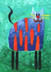 Gato juguetón con rayas azules