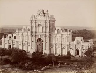 Entrada, Palacio Faluknuma