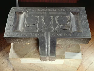 Mesa votiva de Hor-ir-aa, Saíta