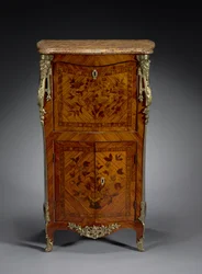 Secretario con tapa abatible, c.1765-1775