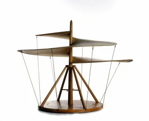 Modelo del tornillo aéreo realizado a partir del dibujo de Leonardo da Vinci, máquina voladora, antecesor del helicóptero - Museo de Ciencia y Tecnología Leonardo da Vinci, Milán