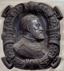 Retrato de perfil del emperador Carlos V (1500-1558). Relieve en bronce esculpido por Leone Leoni (1509-1590). París, Museo del Louvre