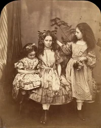 Flora Rankin, Irene MacDonald y Mary Josephine MacDonald en Elm Lodge