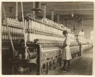 [Catorce años de edad, hilandera, Brazos Valley Cotton Mill, West Texas]