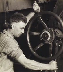 Un Diseño Industrial: Pennsylvania Rubber Co. en el Control de una Gran Calendario - Fabricación de Neumáticos para Automóviles