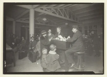 Familia alemana, intérprete y grabadora en Ellis Island