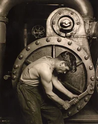Mecánico de la central eléctrica, c.1924
