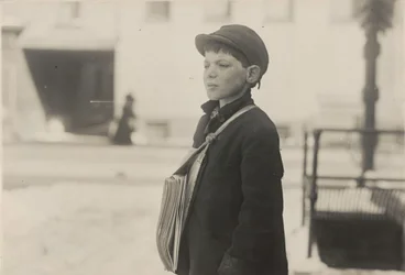 Tony Casale, «Bologna», 11 años, lleva 4 años vendiendo periódicos, Hartford, Connecticut, marzo de 1909
