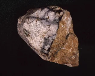 Meteorito encontrado en India en 1875 - Museo de Historia Natural, París