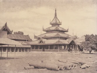 Amerapoora: Palacio del Elefante Blanco,1 de septiembre-21 de octubre