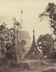 Rangún: Vista cercana de la Pagoda Shwe Dagon
