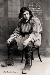 John Martin-Harvey, actor inglés