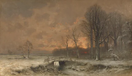Escena invernal con el sol poniéndose detrás de los árboles