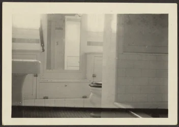 [Baño Interior]