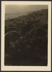 [Escena de playa]