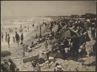 [Escena de playa]