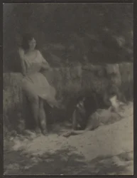 [Bailarinas en el jardín, descansando]