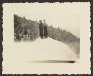 [Cifras Standing on Rock]
