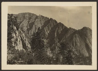 [Paisaje montañoso]
