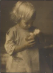 [Retrato de un niño con una manzana]
