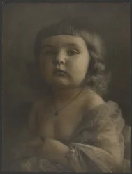 [Retrato de un niño en gasa]