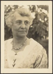 [Retrato de mujer]