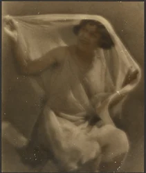 [Retrato de una mujer con velo]