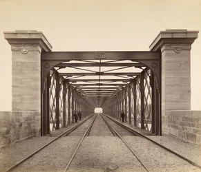[Viaducto ferroviario en La Fontaine-des-Eaux, Dinan], 1879-80