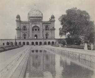 Tumba de Saftar Jung, Delhi, hacia 1890 (impresión en platino)