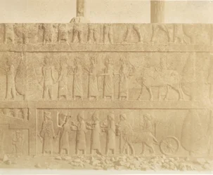 Procesión en la fachada de la gran escalera, 1858