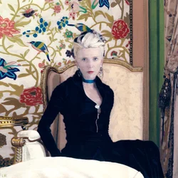 Daphne Guinness para AÏE Magazine, c.2011 (pintura acrílica sobre papel)