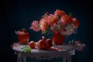 Vibrante naturaleza muerta floral