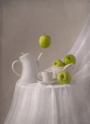 Manzanas verdes flotantes