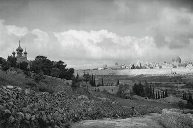 Jerusalén y el Jardín de Getsemaní, 1937