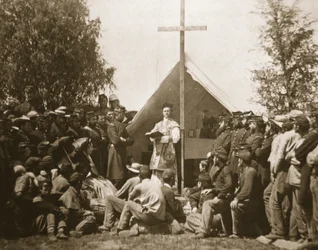 Padre Thomas H. Mooney liderando la misa dominical, 69º Regimiento de Infantería de Nueva York, 1861