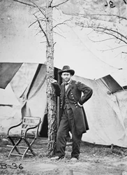 General Ulysses Simpson Grant en el campo en Cold Harbor