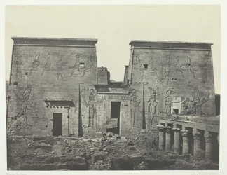 Drômos y Philônes, Gran Templo de Isis en Pilônes, Nubia, 1849-51, impreso en 1852